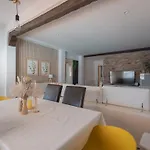 A Un Paso De Valencia Villa