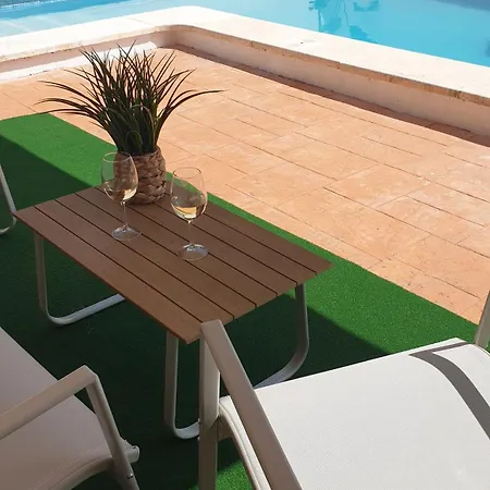 A Un Paso De Valencia Villa